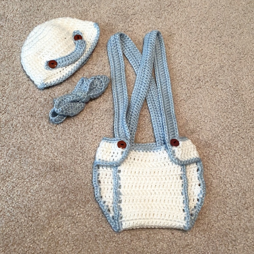 Newborn pictures outfit